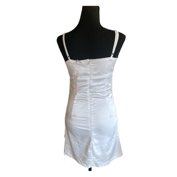 AIDA White Flapper Dress Rhinestones & Fringe Size Medium NWT - Picture 8 of 13